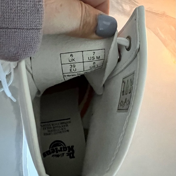 COPY - All white Doc Martens BNWT size 8 - Picture 5 of 6